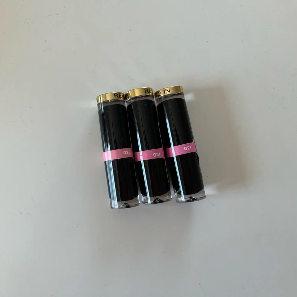 3 Revlon Original Formula 021 Glass Shine Lipstick So Sleek Pink